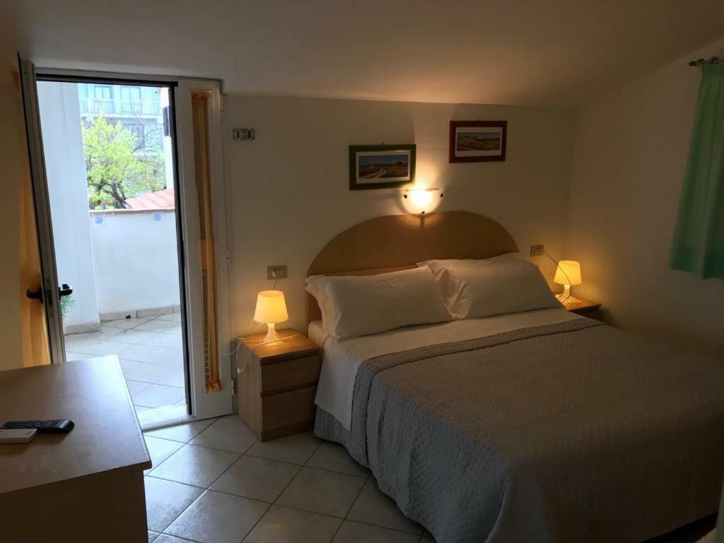 Hotel B&B Rispescia Grosseto 外观 照片